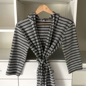 GAP Adorable Grey stripped bath robe KIDS
